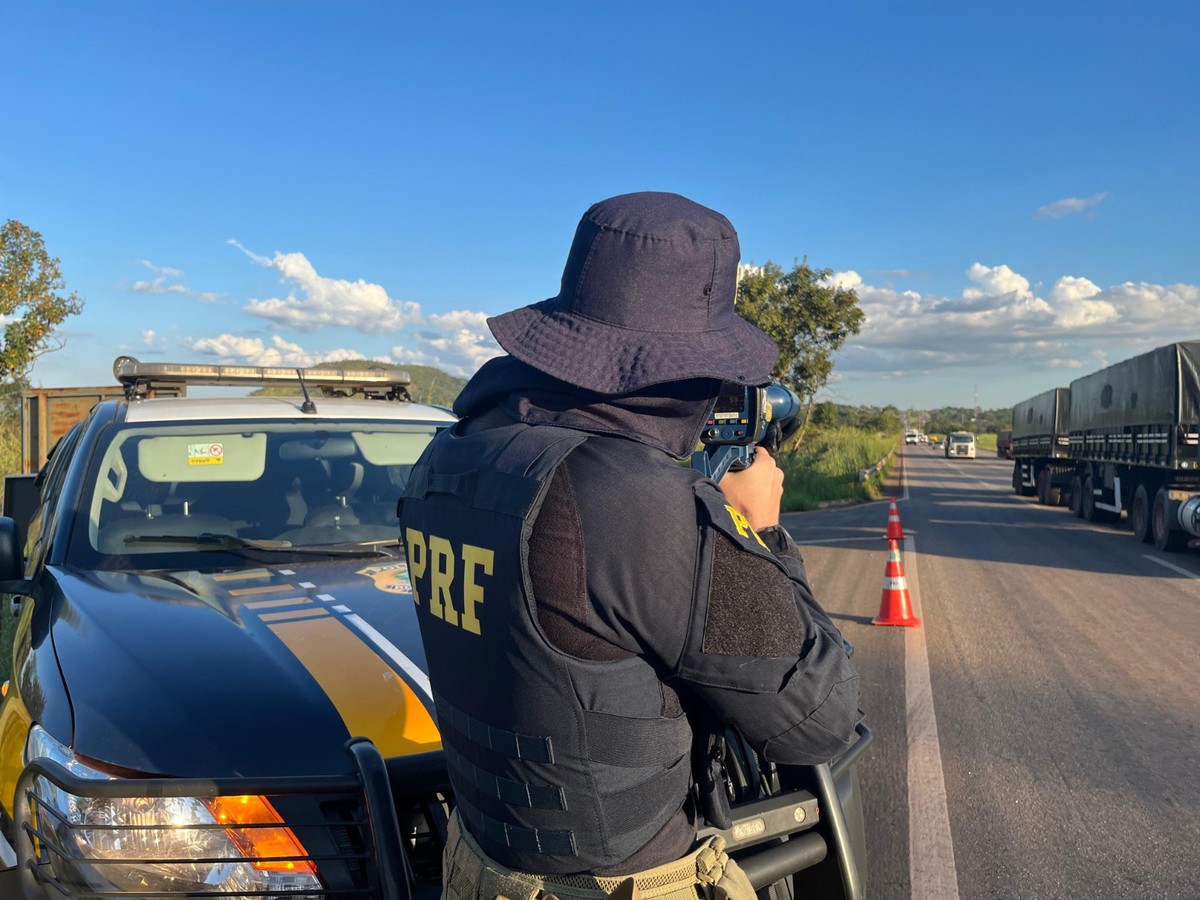 Motorista de caminhão resgatado após ser feito de refém por criminosos - PRF registra caso em Barrolândia, TO.