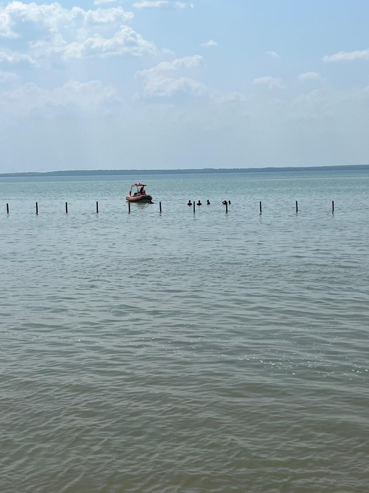 Jovem morre afogado ao tentar recuperar bola no lago de Palmas