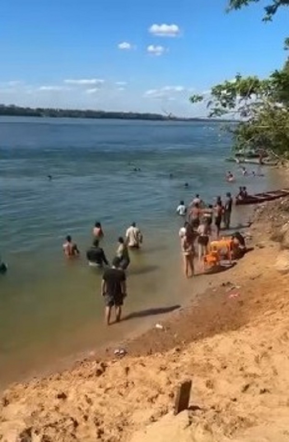 Adolescente de 13 anos morre após se afogar em Praia Norte, Bico do Papagaio.