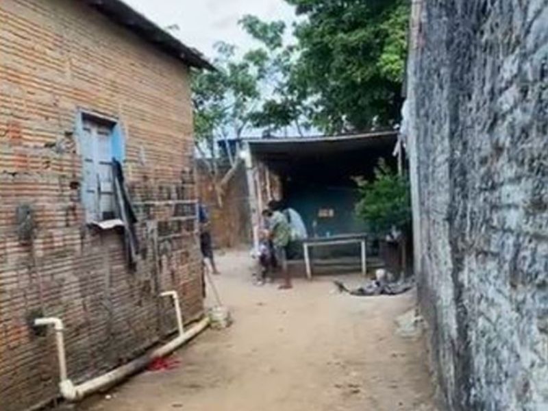 Jovem brutalmente assassinado a facadas por colegas em reunião no interior do Amazonas